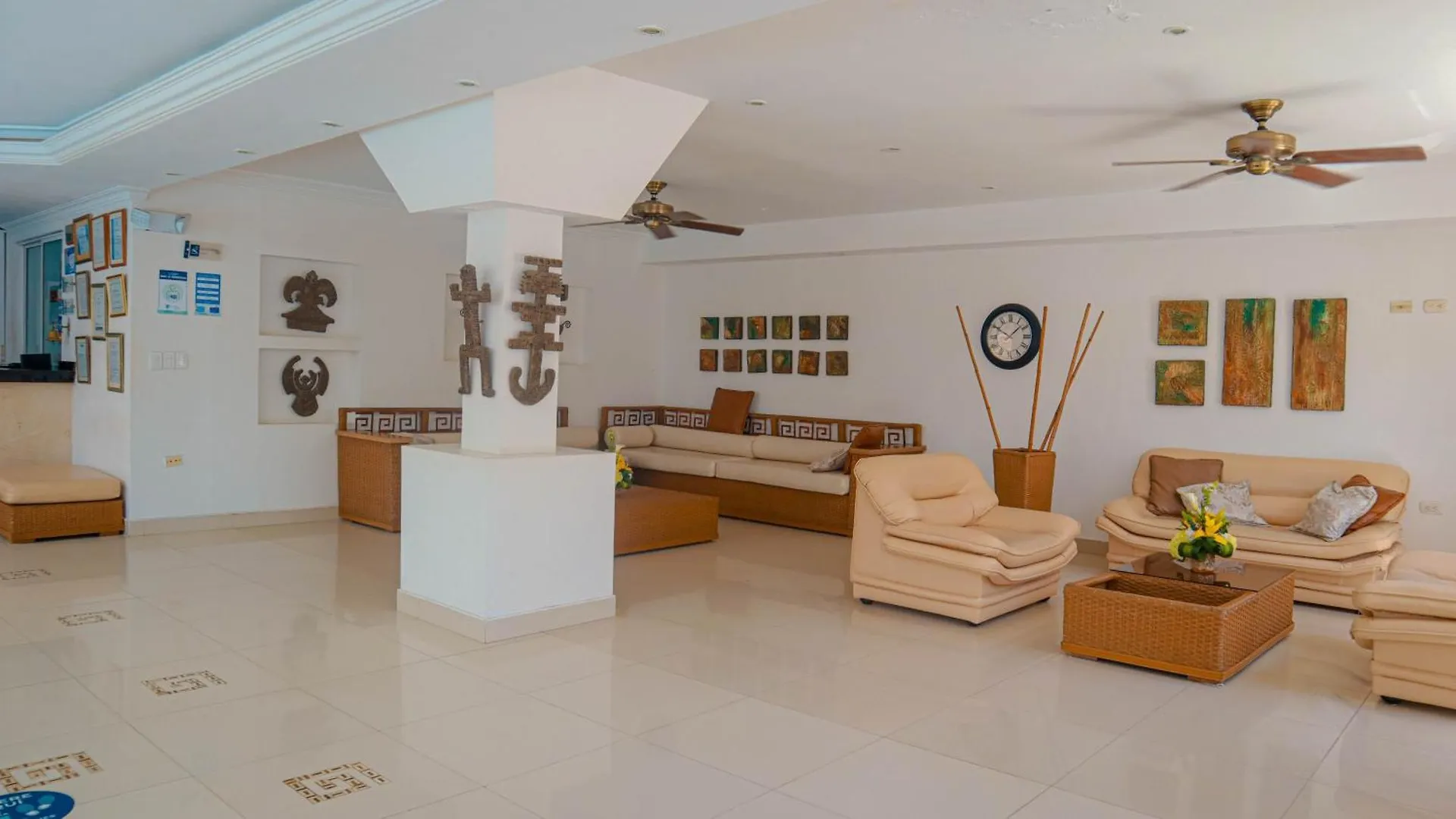 Hotel Tayrona Rodadero 圣玛尔塔 3*,  哥伦比亚